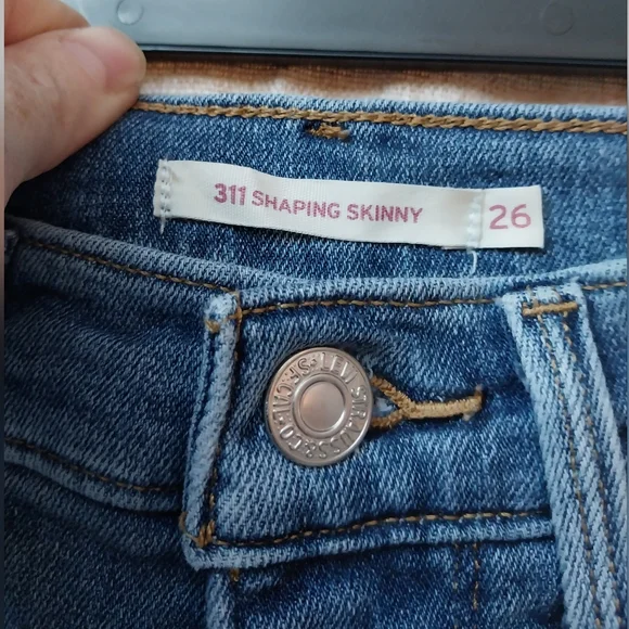 Levi's Women's Skinny Jeans in Blue - Picture 2 of 3